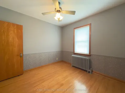 6 Kingsway Crescent St. Catharines ON L2N 1A6