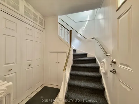 6 Kingsway Crescent St. Catharines ON L2N 1A6
