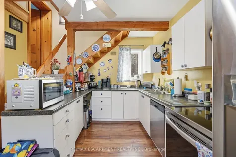 181 Dill Street Bracebridge ON P1L 1E6
