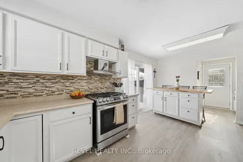 284 Victoria Avenue N Kawartha Lakes ON K9V 6A8