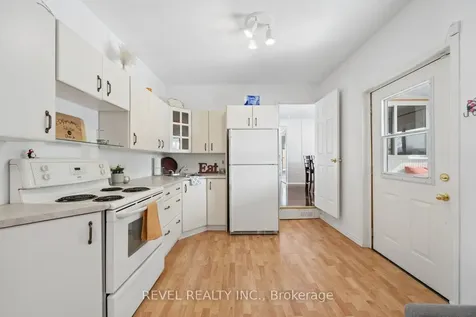 284 Victoria Avenue N Kawartha Lakes ON K9V 6A8