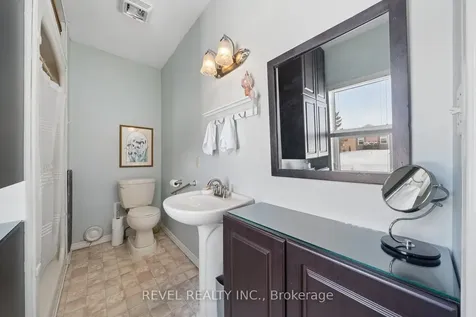 284 Victoria Avenue N Kawartha Lakes ON K9V 6A8