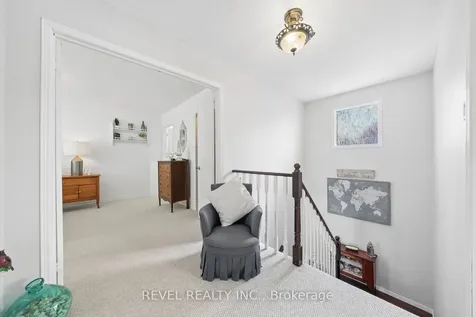 284 Victoria Avenue N Kawartha Lakes ON K9V 6A8