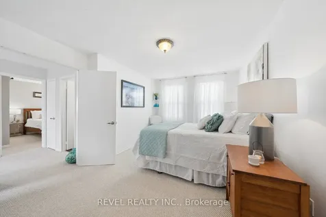 284 Victoria Avenue N Kawartha Lakes ON K9V 6A8