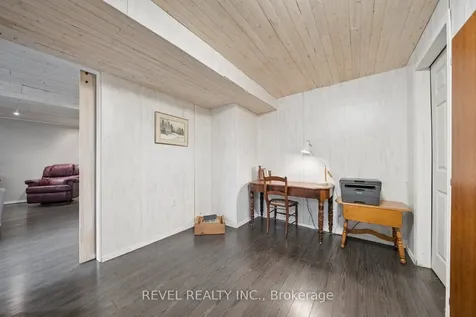 284 Victoria Avenue N Kawartha Lakes ON K9V 6A8