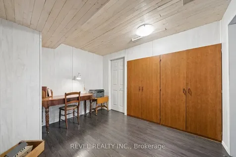284 Victoria Avenue N Kawartha Lakes ON K9V 6A8