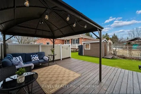 284 Victoria Avenue N Kawartha Lakes ON K9V 6A8