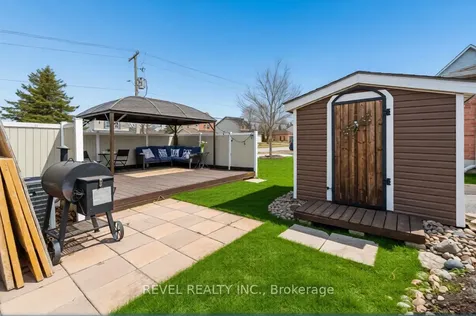 284 Victoria Avenue N Kawartha Lakes ON K9V 6A8
