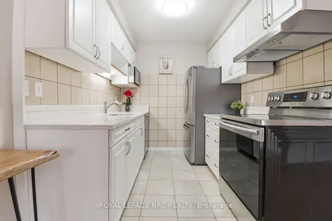 185 Denistoun Street Welland ON L3C 6J6