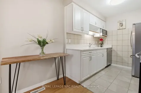 185 Denistoun Street Welland ON L3C 6J6
