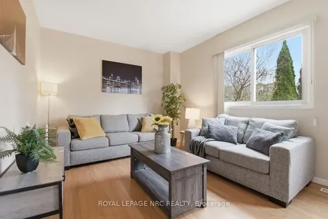 185 Denistoun Street Welland ON L3C 6J6