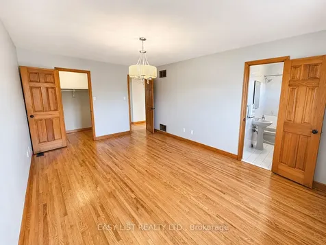 75 Courtland Avenue Hamilton ON L9B 1X6
