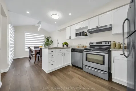 25 Breesegarden Lane Guelph ON N1E 7H1