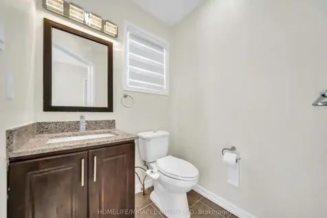 25 Breesegarden Lane Guelph ON N1E 7H1