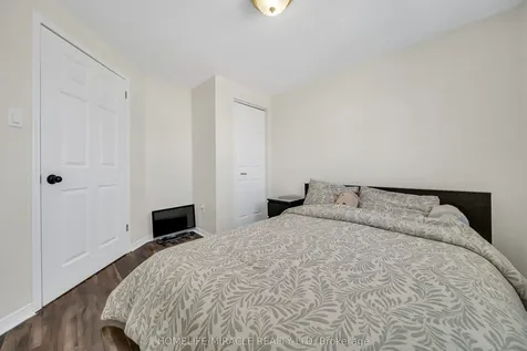 25 Breesegarden Lane Guelph ON N1E 7H1