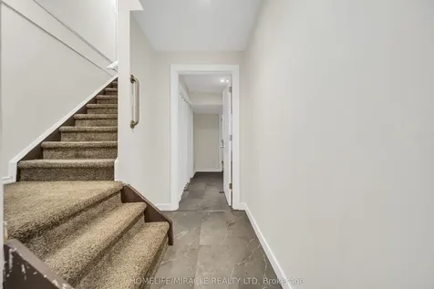 25 Breesegarden Lane Guelph ON N1E 7H1