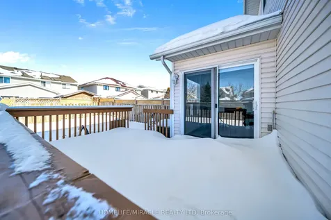 25 Breesegarden Lane Guelph ON N1E 7H1