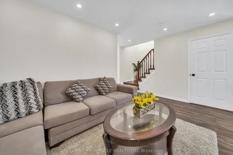 25 Breesegarden Lane Guelph ON N1E 7H1