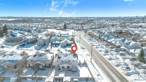 25 Breesegarden Lane Guelph ON N1E 7H1