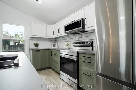 867 Devine Street Sarnia ON N7T 1X3