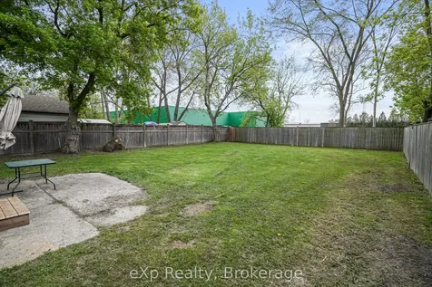 867 Devine Street Sarnia ON N7T 1X3