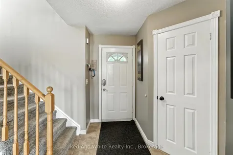 37 Hilltop Drive North Dumfries ON N0B 1E0