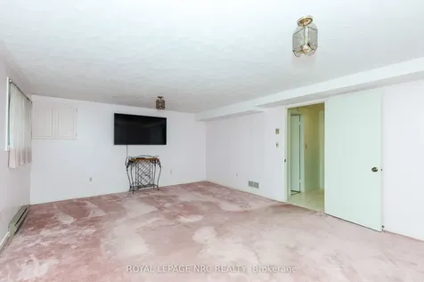 74 Shoreline Drive St. Catharines ON L2N 6H7