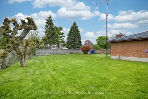 74 Shoreline Drive St. Catharines ON L2N 6H7
