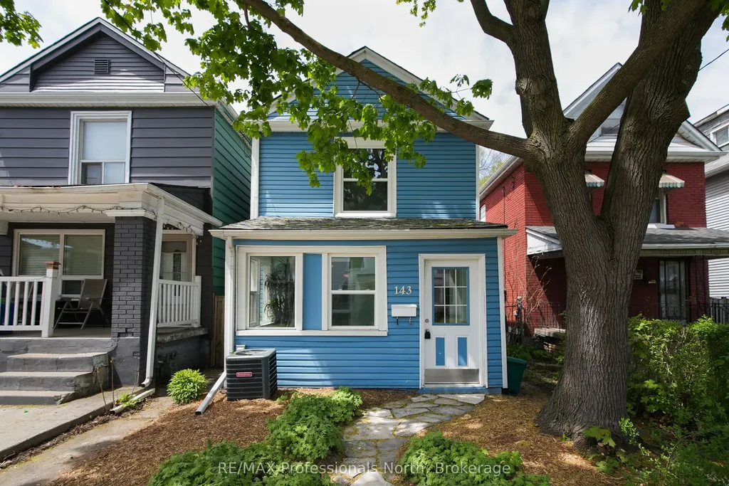 143 Barnesdale Avenue N Hamilton ON L8L 6T1