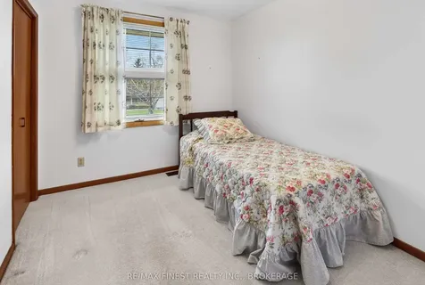 894 Auden Park Drive Kingston ON K7M 5R9