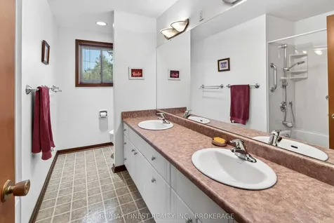 894 Auden Park Drive Kingston ON K7M 5R9