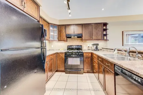 28 Walker Way Guelph ON N1L 1T7