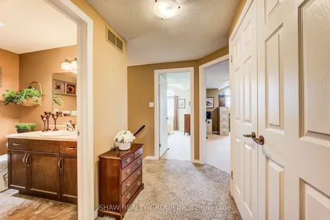 28 Walker Way Guelph ON N1L 1T7