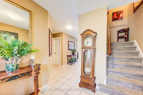 28 Walker Way Guelph ON N1L 1T7