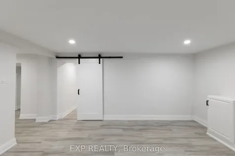 5 Maplewood Avenue Hamilton ON L8M 1W3