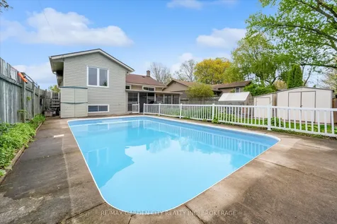 44 Alexandra Boulevard St. Catharines ON L2P 1J9