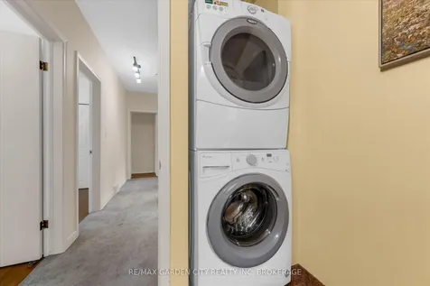 44 Alexandra Boulevard St. Catharines ON L2P 1J9