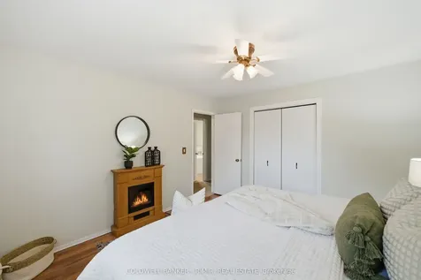 16 Manvers Drive Kawartha Lakes ON L0B 1K0
