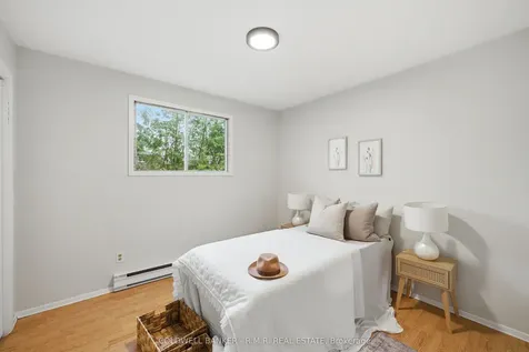 16 Manvers Drive Kawartha Lakes ON L0B 1K0