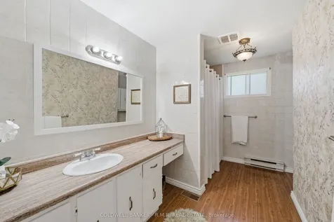 16 Manvers Drive Kawartha Lakes ON L0B 1K0