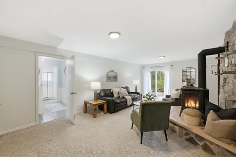 16 Manvers Drive Kawartha Lakes ON L0B 1K0