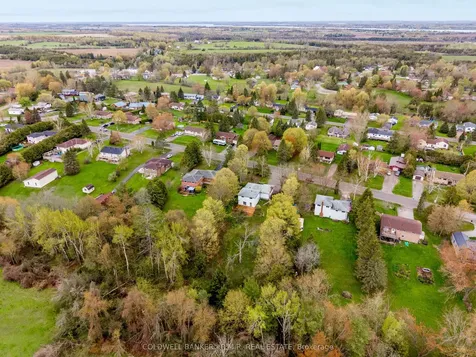 16 Manvers Drive Kawartha Lakes ON L0B 1K0