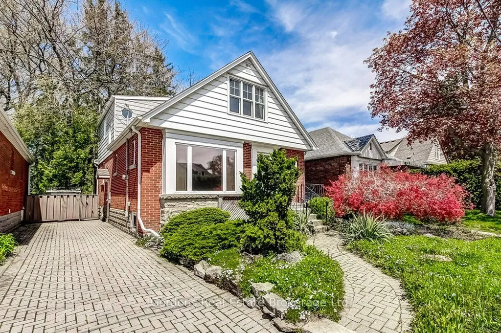 209 Parkview Drive Hamilton ON L8S 3Y4