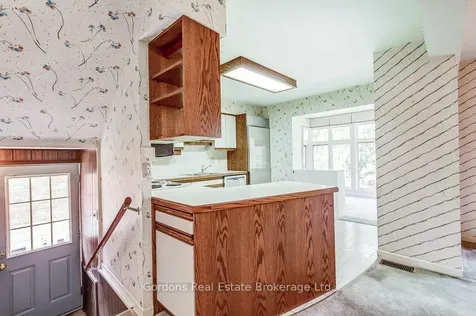 209 Parkview Drive Hamilton ON L8S 3Y4