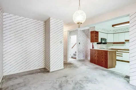 209 Parkview Drive Hamilton ON L8S 3Y4