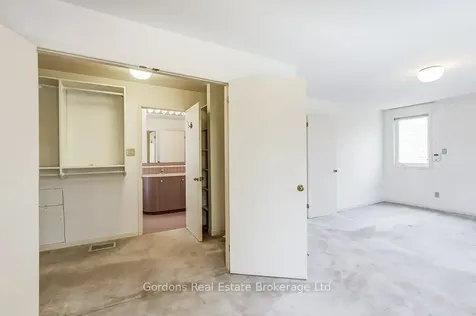 209 Parkview Drive Hamilton ON L8S 3Y4