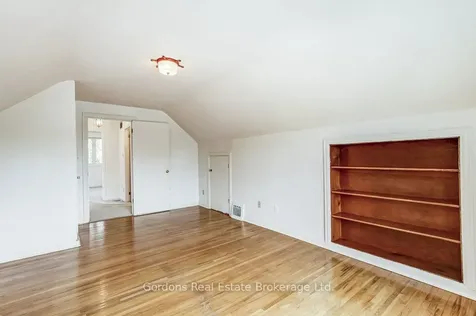 209 Parkview Drive Hamilton ON L8S 3Y4