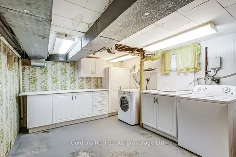209 Parkview Drive Hamilton ON L8S 3Y4