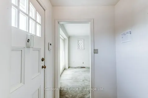 209 Parkview Drive Hamilton ON L8S 3Y4