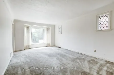 209 Parkview Drive Hamilton ON L8S 3Y4